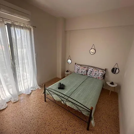Apartment Agioi Theodoroi Beachview Chic Modern Agioi Theodoroi (Corinthia)