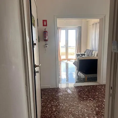 Apartment Agioi Theodoroi Beachview Chic Modern Agioi Theodoroi (Corinthia)