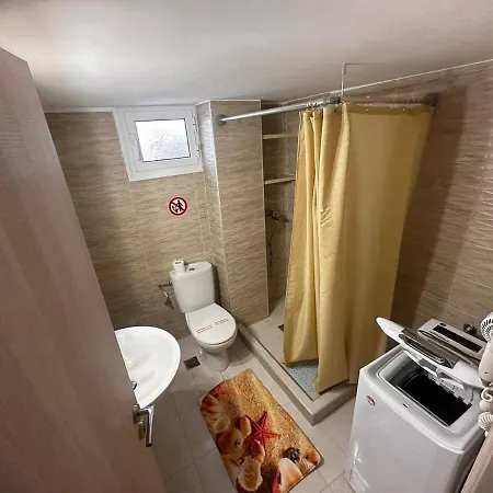 Agioi Theodoroi Beachview Chic Modern Apartment *
